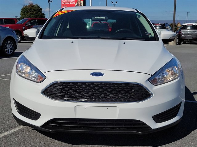 Used 2017 Ford Focus SE with VIN 1FADP3K28HL291005 for sale in Chambersburg, PA